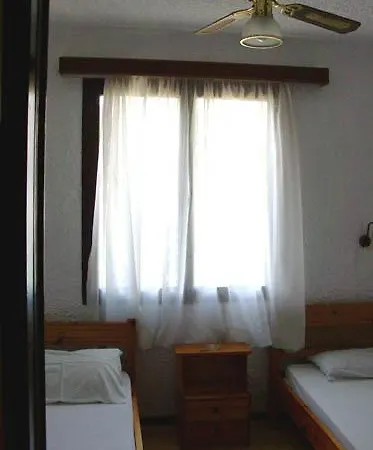 Aparthotel Argo Kórfos